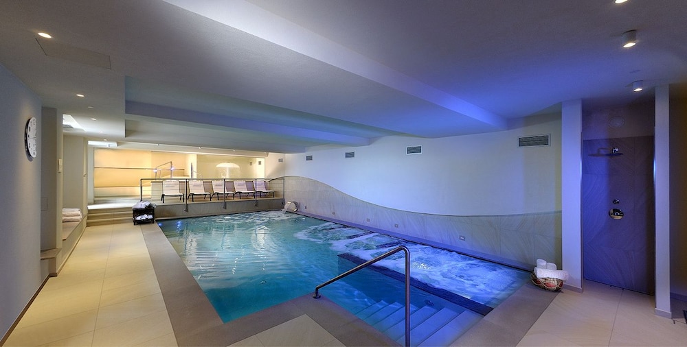 Hotel Sporting Ravelli 12/56