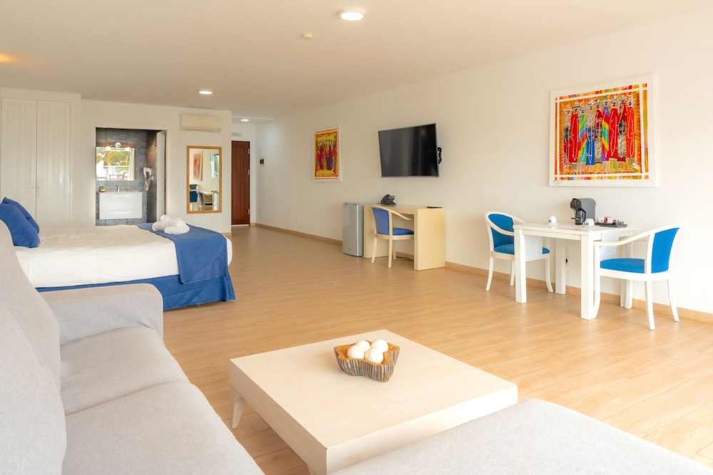 Hotel LIVVO Budha Beach 41/70