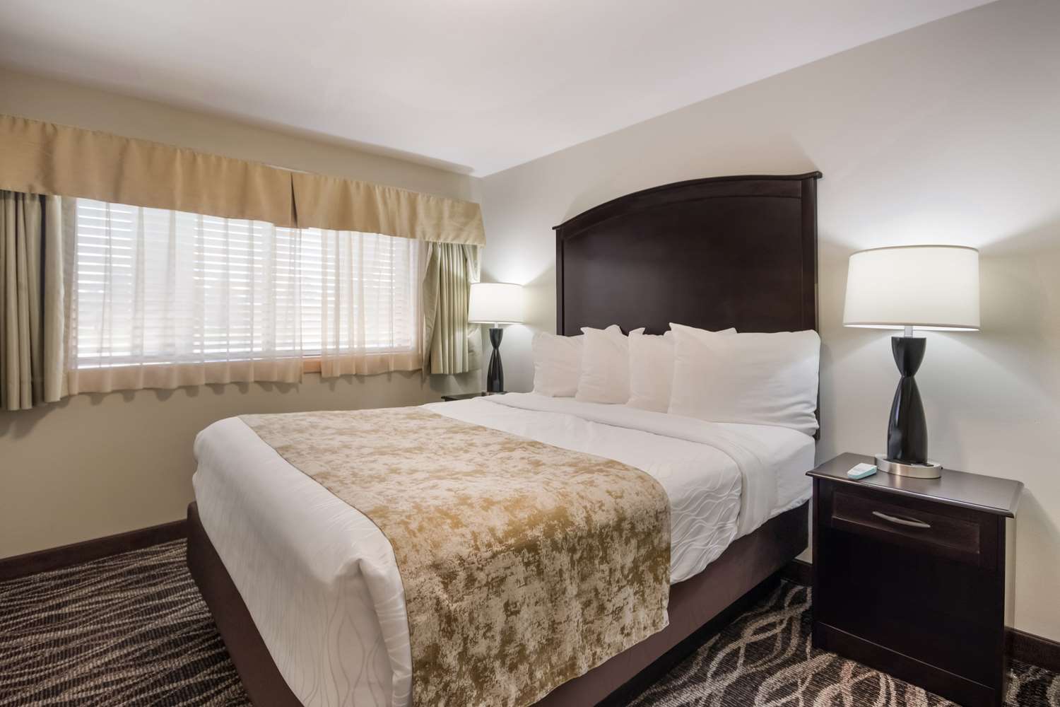 Room, Queen Bed, Best Western Weston Inn 3/5