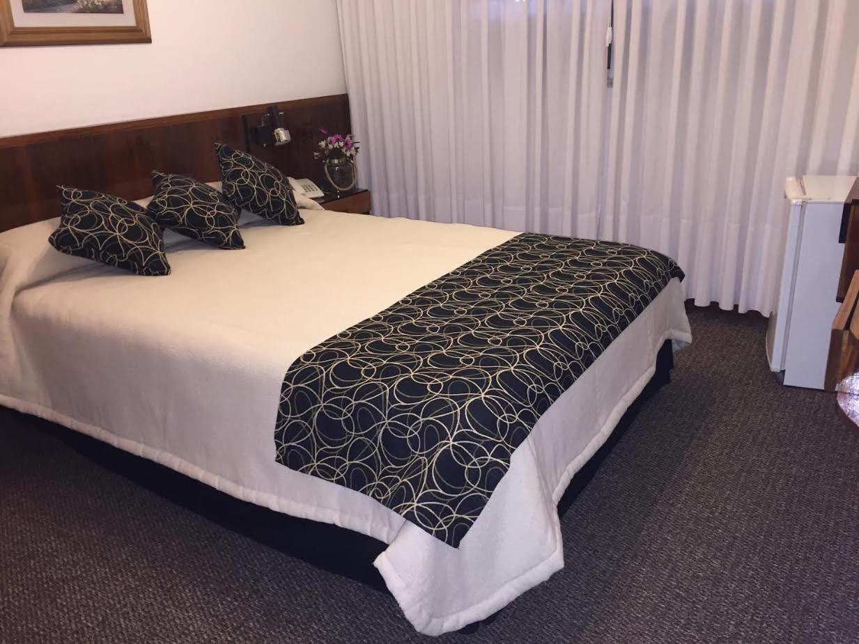Hotel Morales 17/40