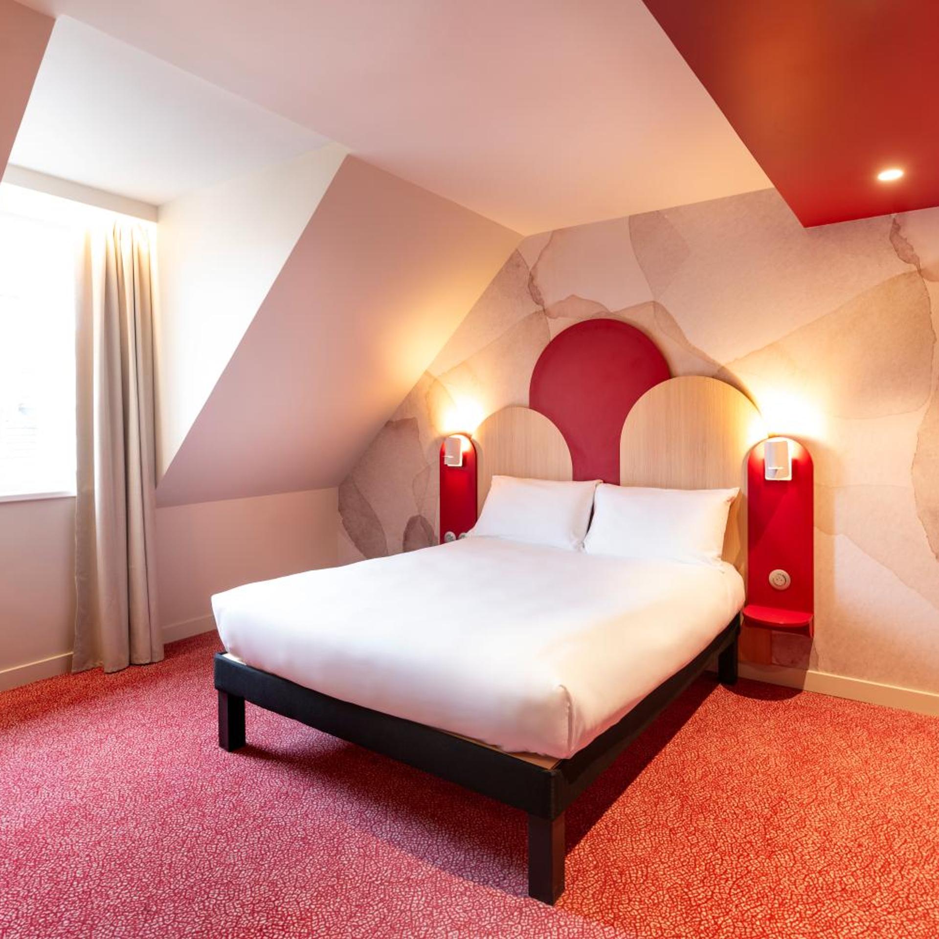 COMFORT, BUNK BED, QUEEN BED