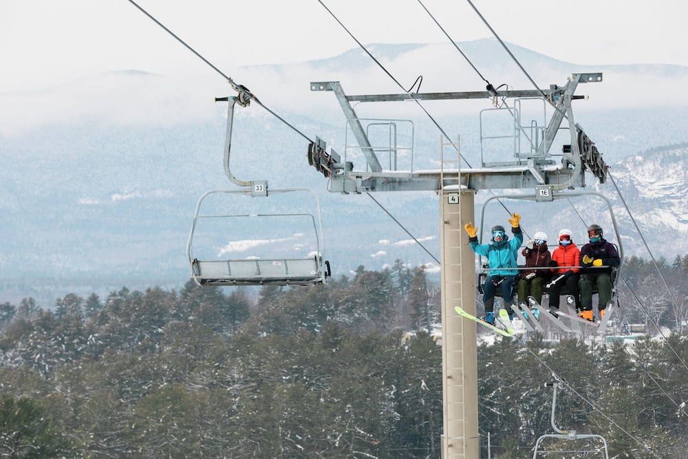 Eastern Slope Inn Resort 45/50
