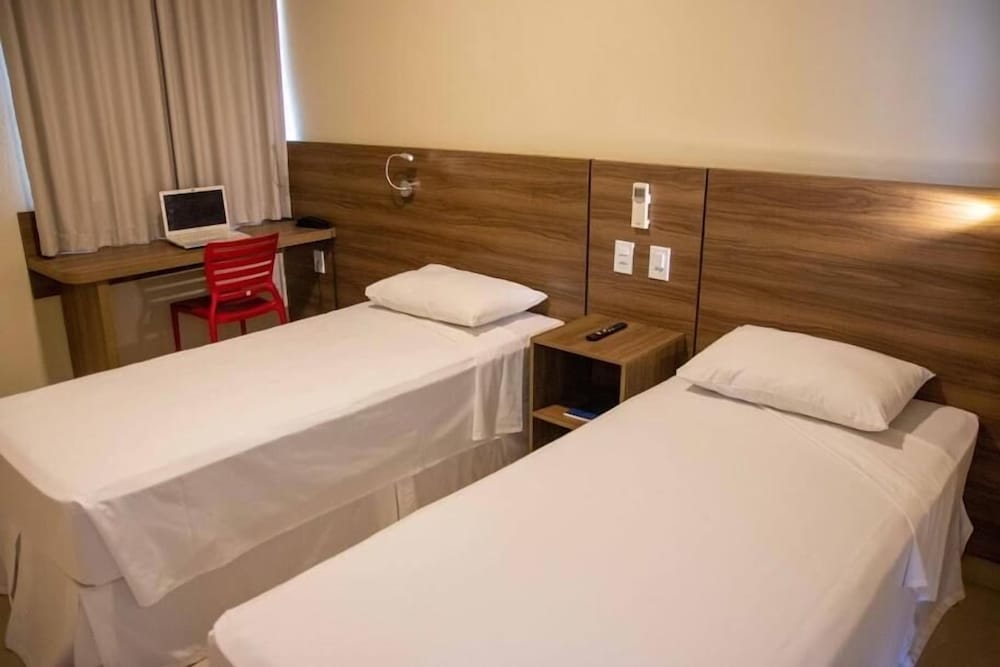 Hotel Santos Dumont Aeroporto SLZ 15/45