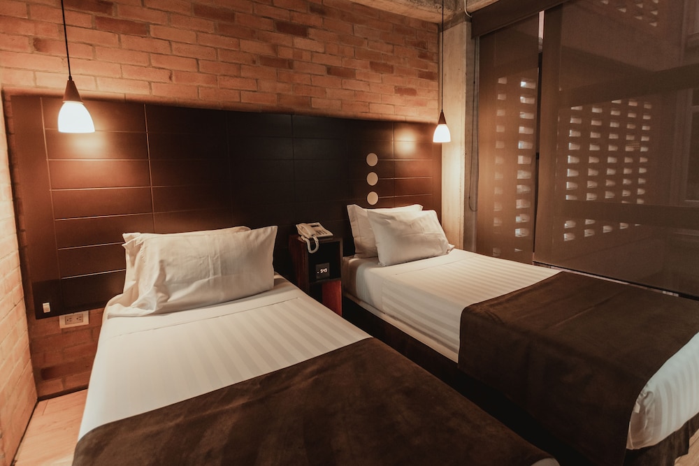 Hotel 5 Elementos Corferias by HBP 16/40