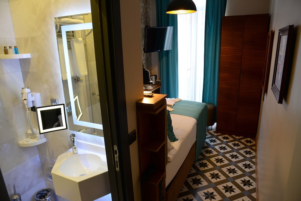 Pera Luna Residence - Special Class 16/66