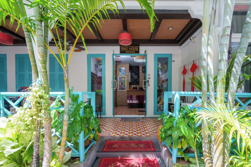 Patong Sino House 10/70