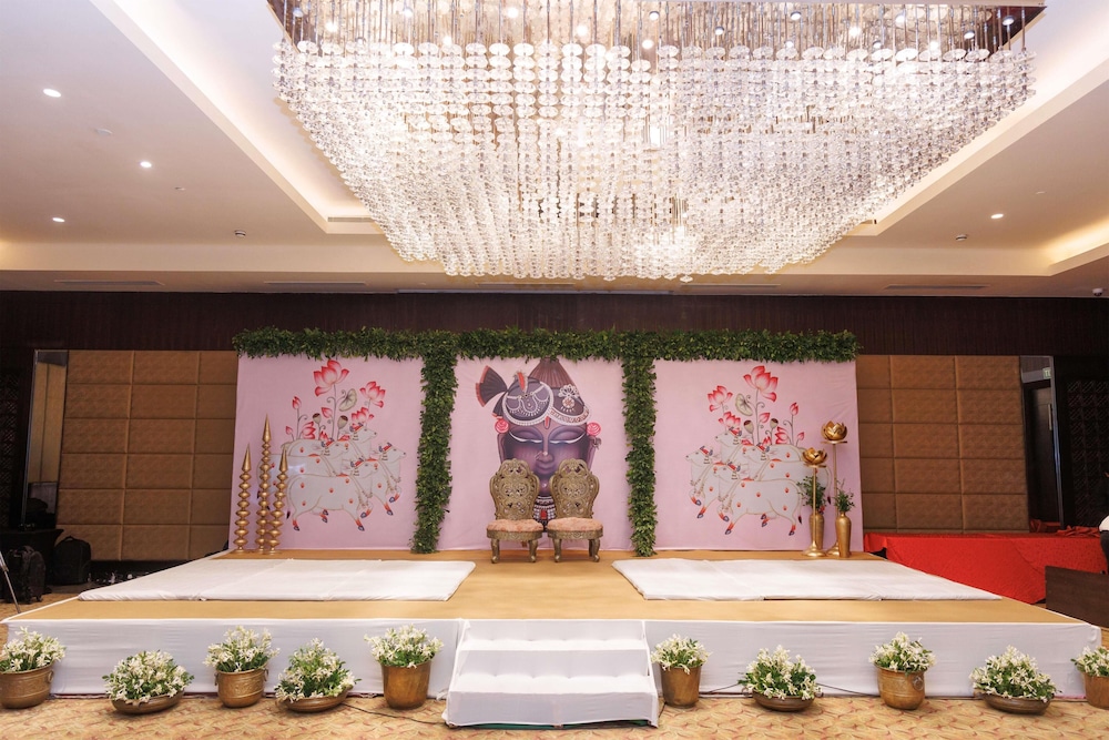 Radisson Blu Hotel Indore 7/50