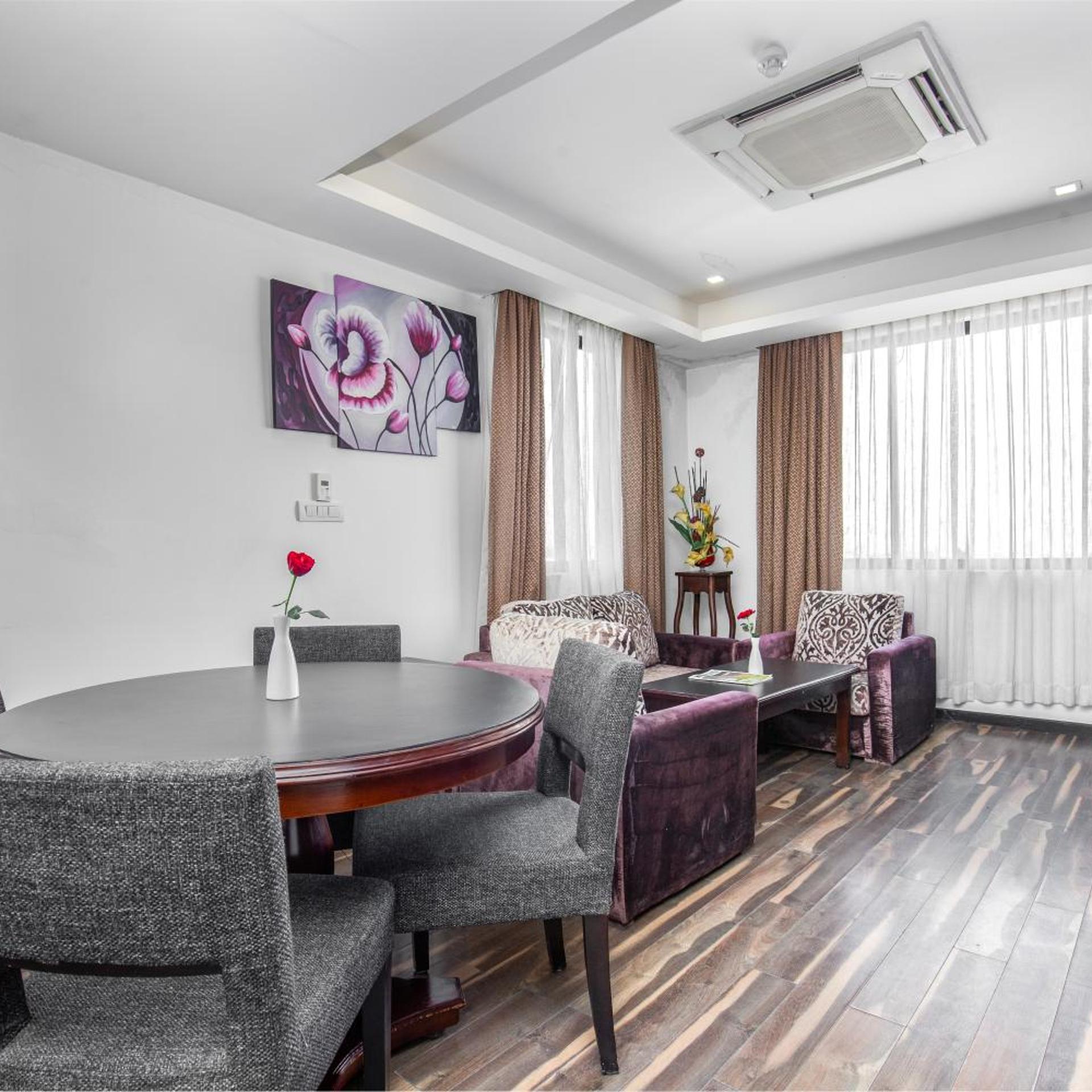 Mahabir Palace 26/40