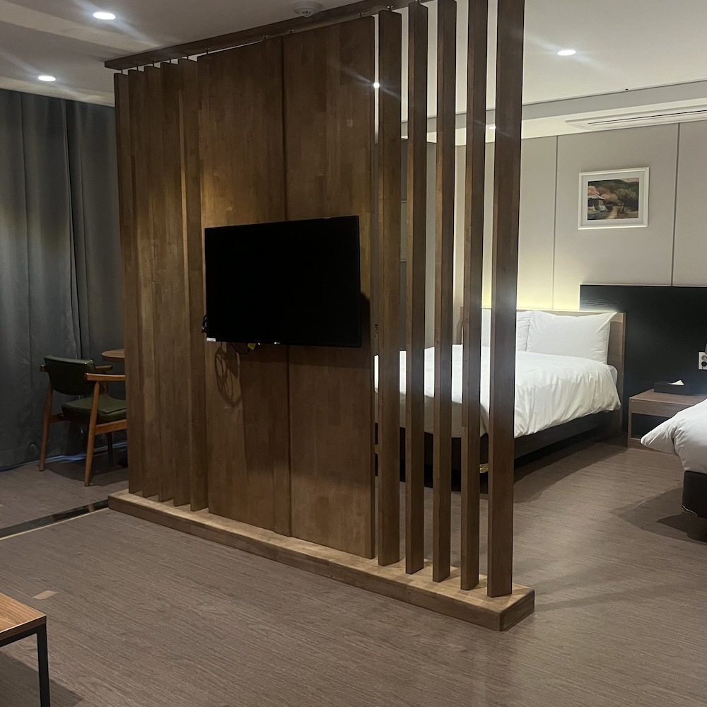 The First Stay Hotel 25/42