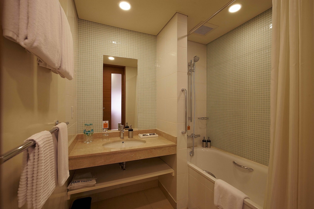 Axia South Cikarang Service Apartment 75/75