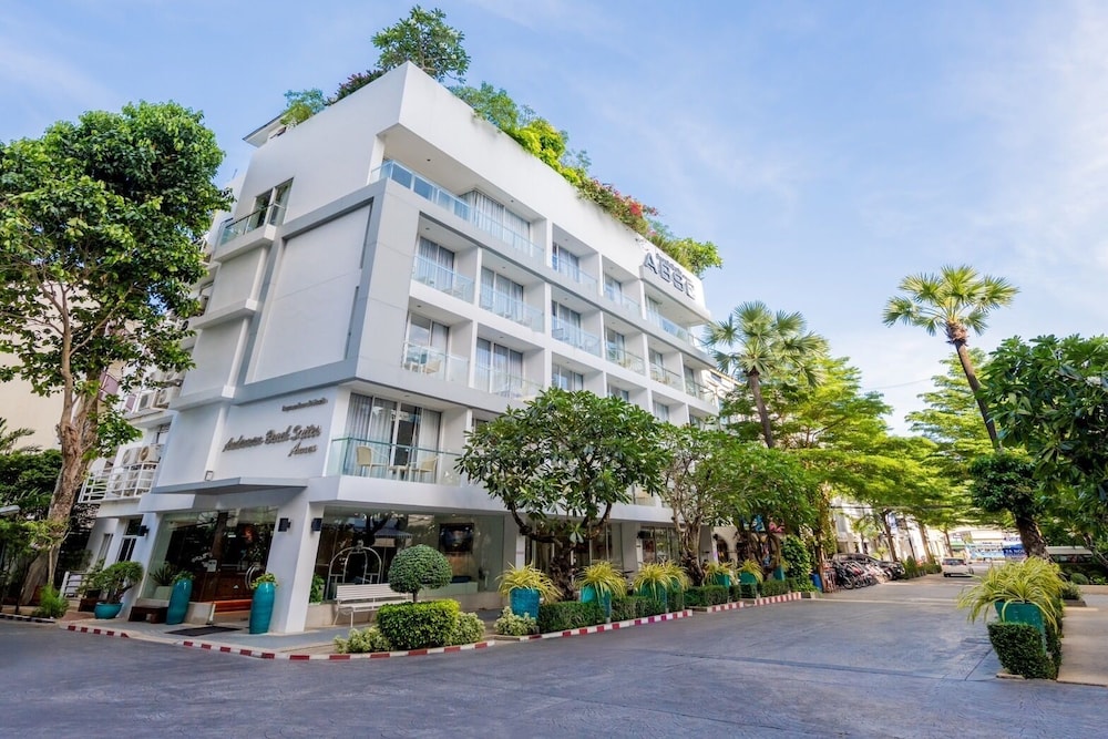 Andaman Beach Suites Hotel 62/69