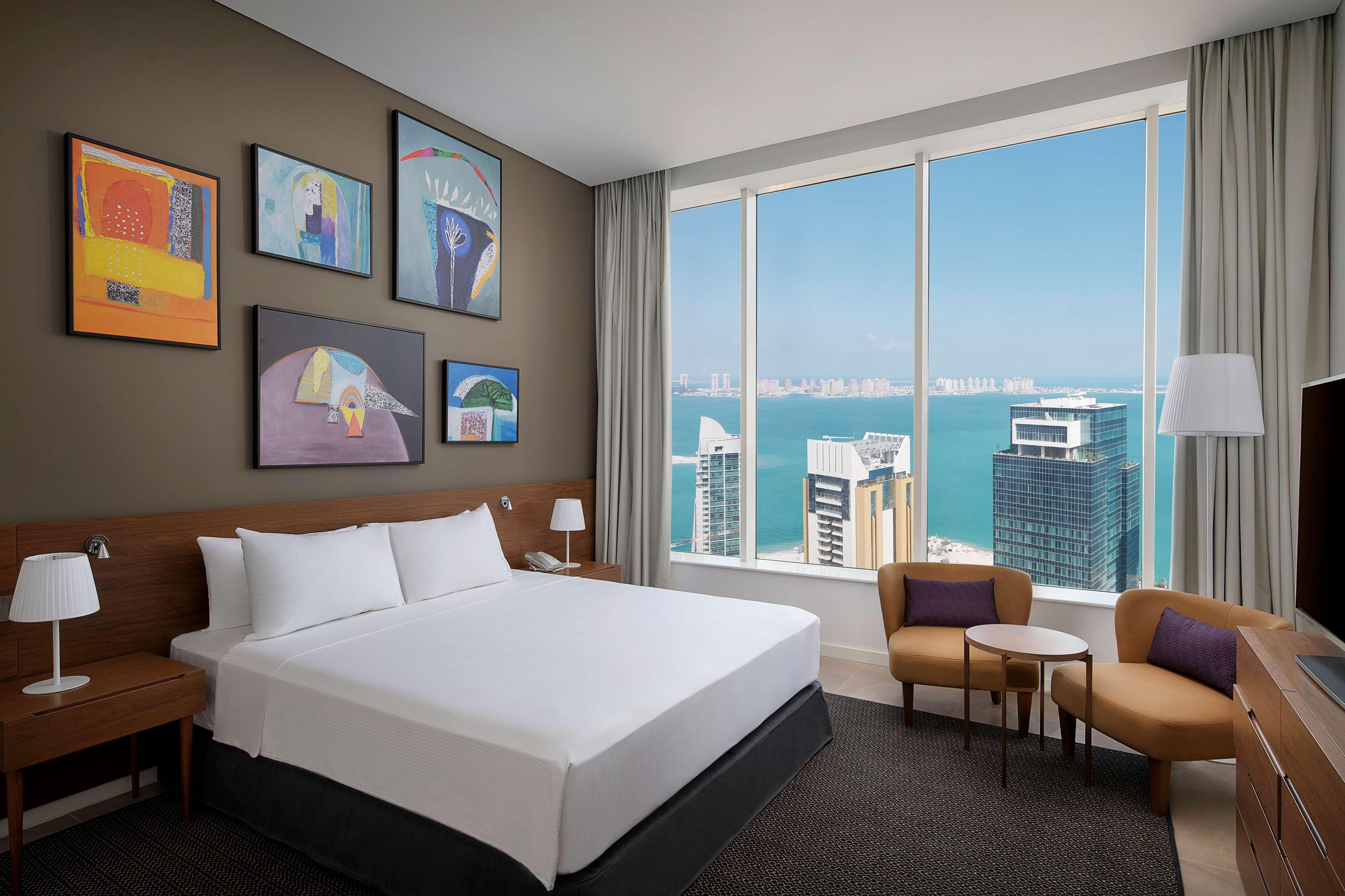 3 BEDROOMS, SUITE, SEA VIEW