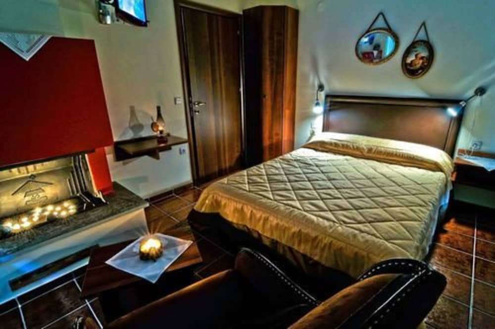 Petradi Hotel 14/75