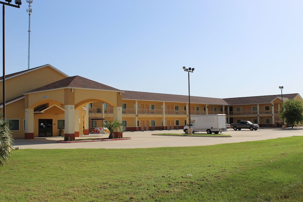 Horizon Inn & Suites 2/36
