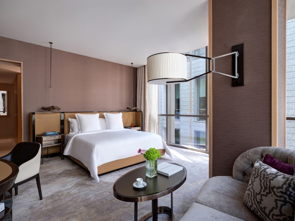Four Seasons Hotel Dubai International Financial Centre 31/86