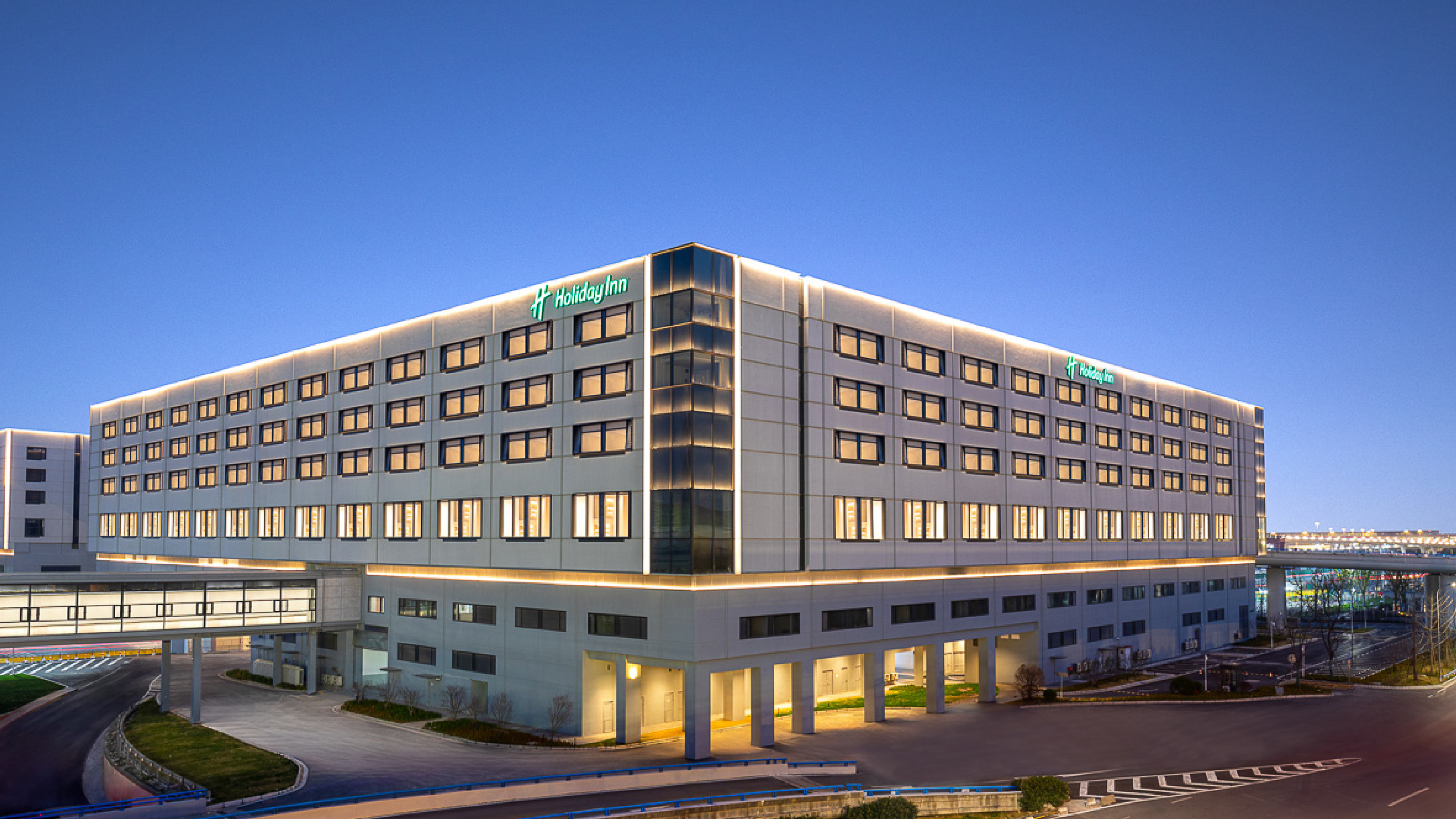 Holiday Inn Shanghai Pudong Airport 1/50
