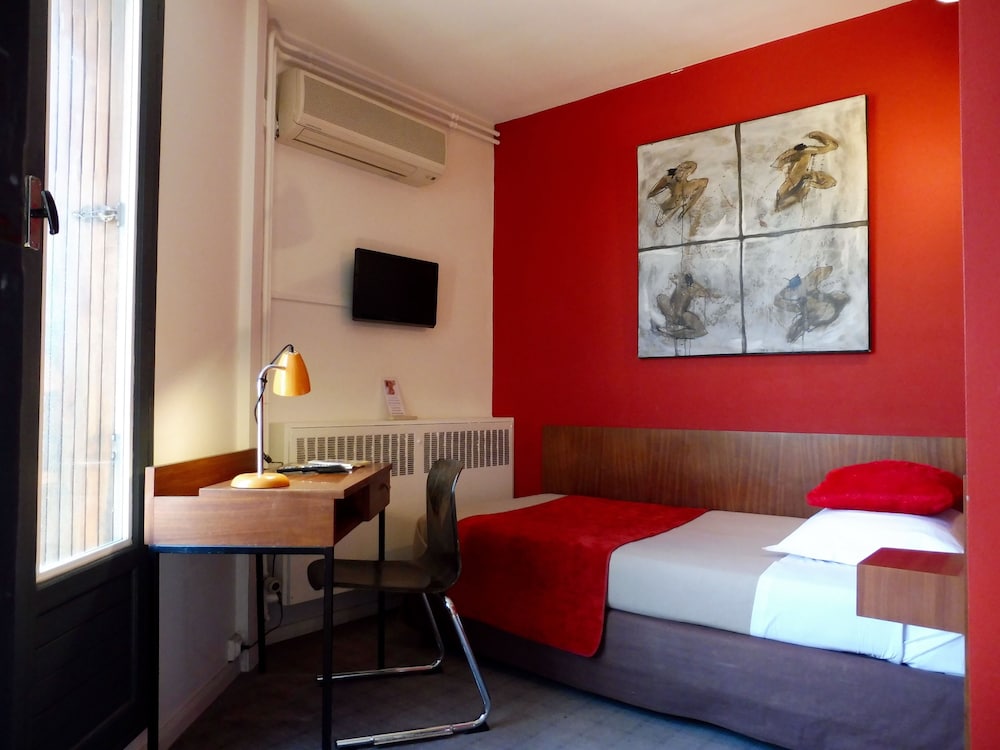 O'Cub Hotel 15/66