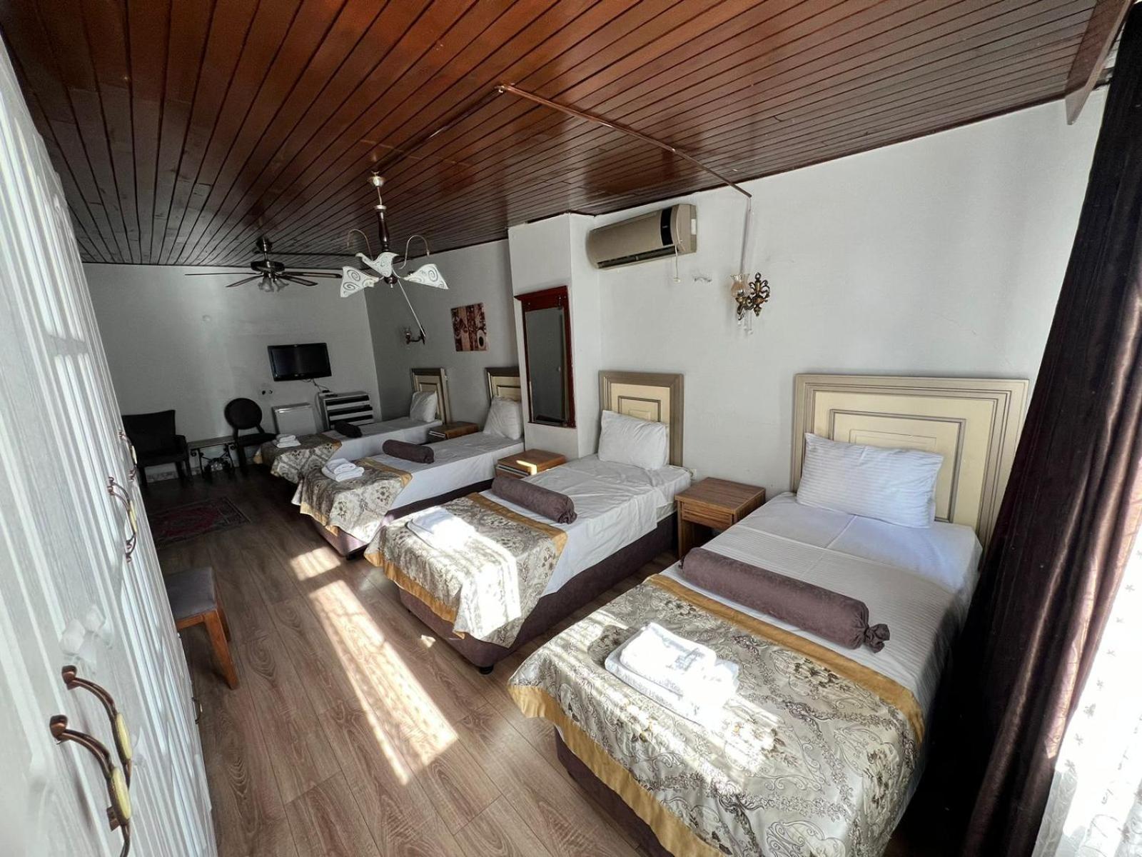 Preferred Hotel Old City 28/41