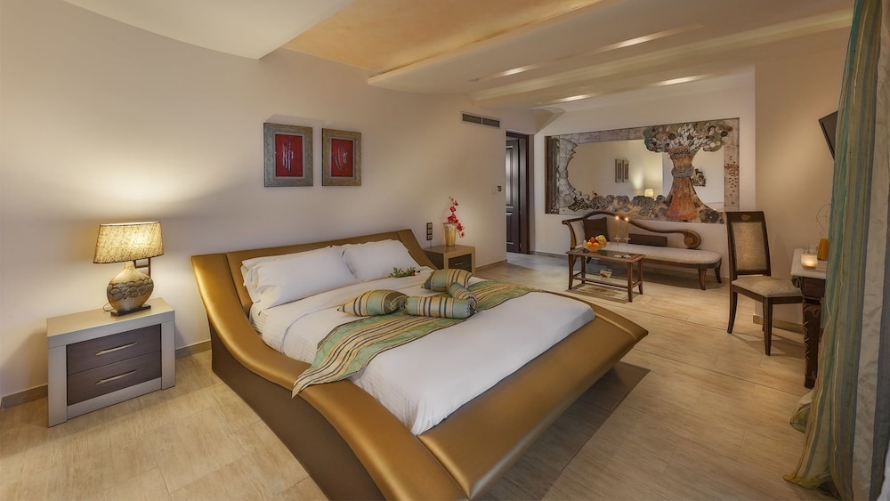 Iakovakis Suites Spa 5/50