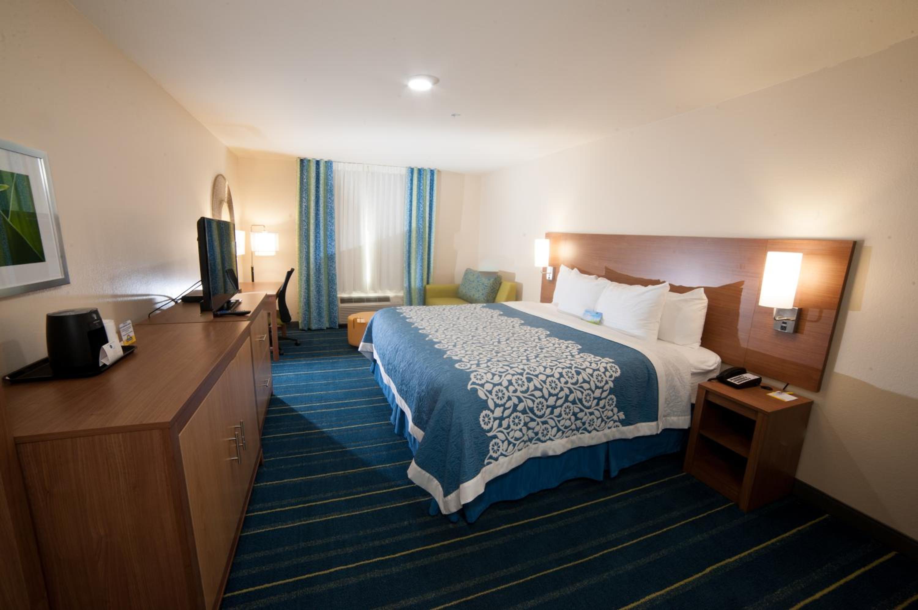 Studio, Suite, King Bed