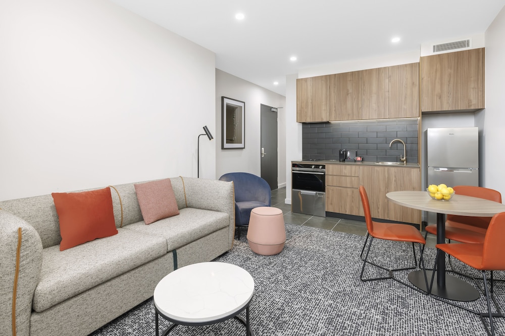 Punthill Essendon North Apartment Hotel 24/36
