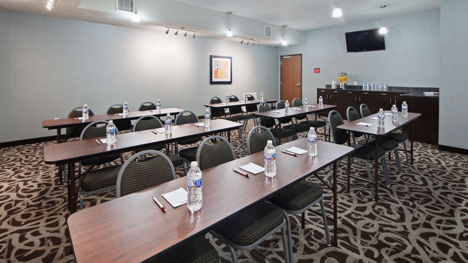 Best Western Plus Austin Airport Inn and Suites 22/31