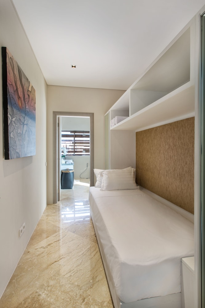 The Double View Mansions Bali 13/50