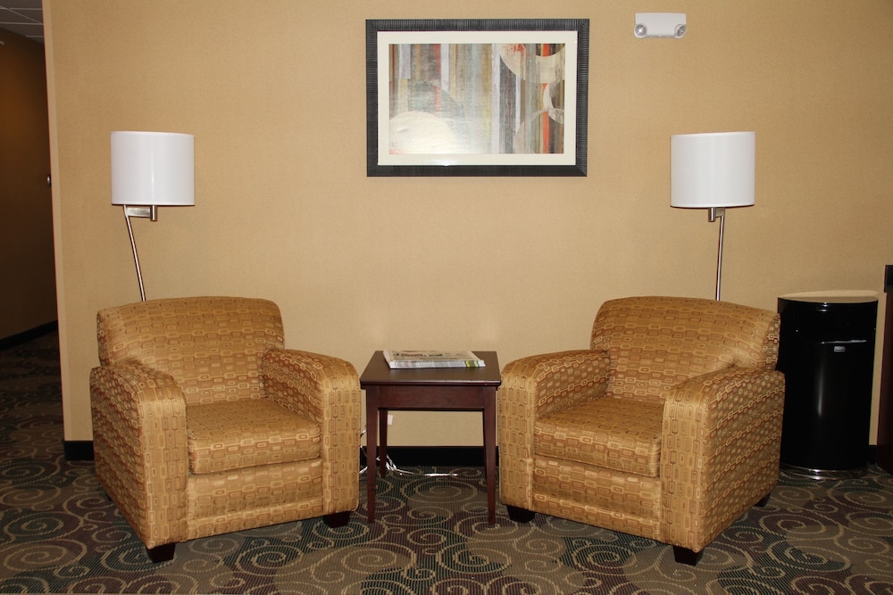 Cobblestone Hotel & Suites - Devils Lake 52/62
