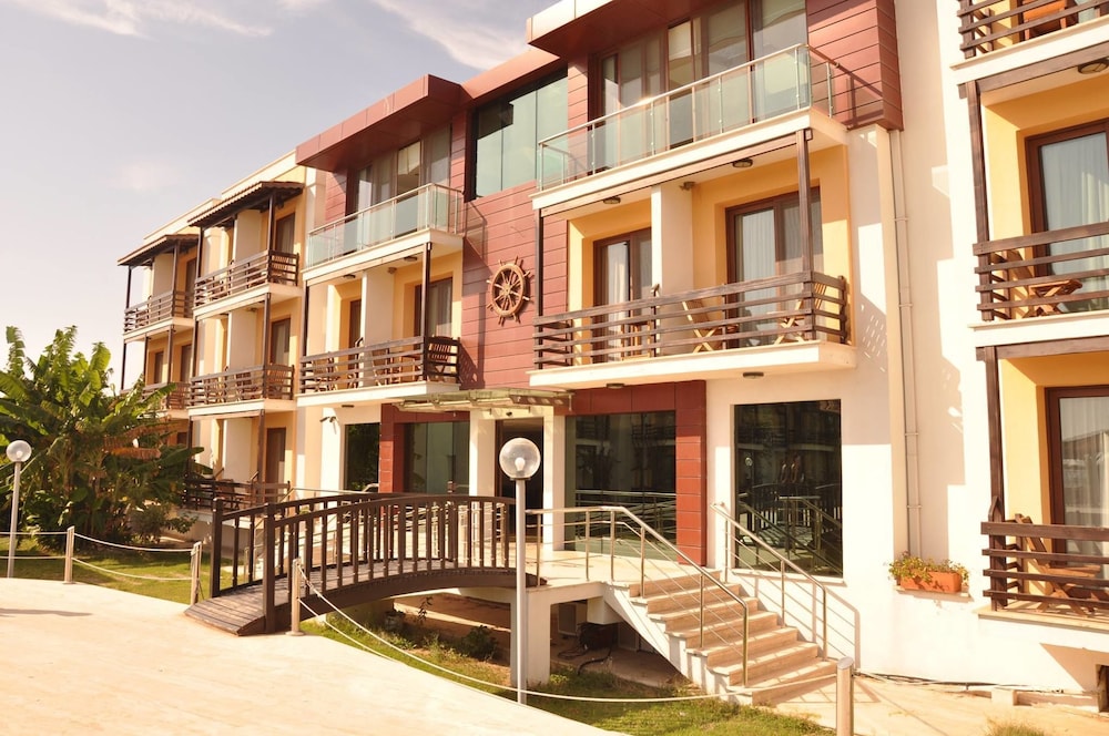 Silvanus Hotel 4/71