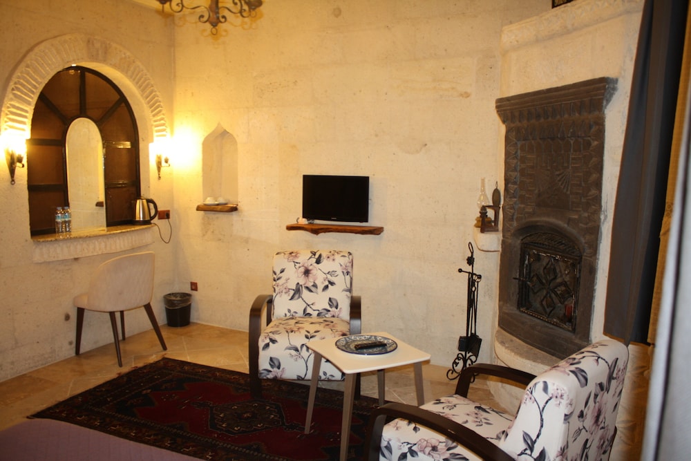 Apex Cave Hotel 44/61