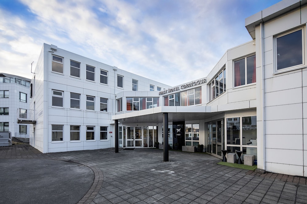 201 Hotel 44/50