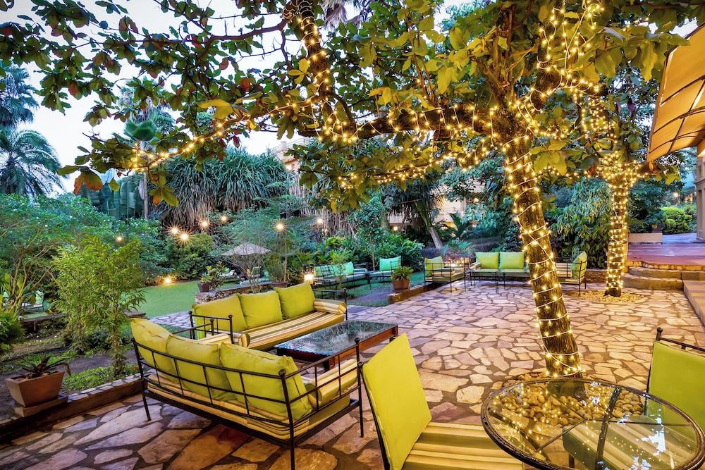 The Emin Pasha Hotel 30/46