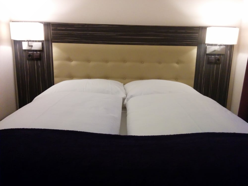 Hotel Famosa 23/32