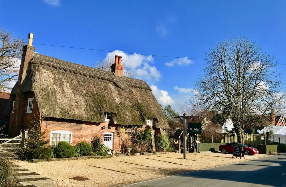 Thatched Cottage 2/67
