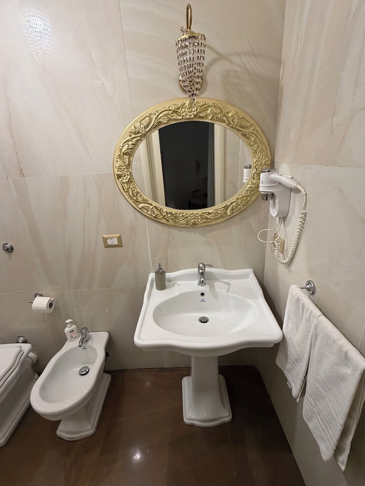 Stazione Napoli Guesthousemariafrancesca 26/36