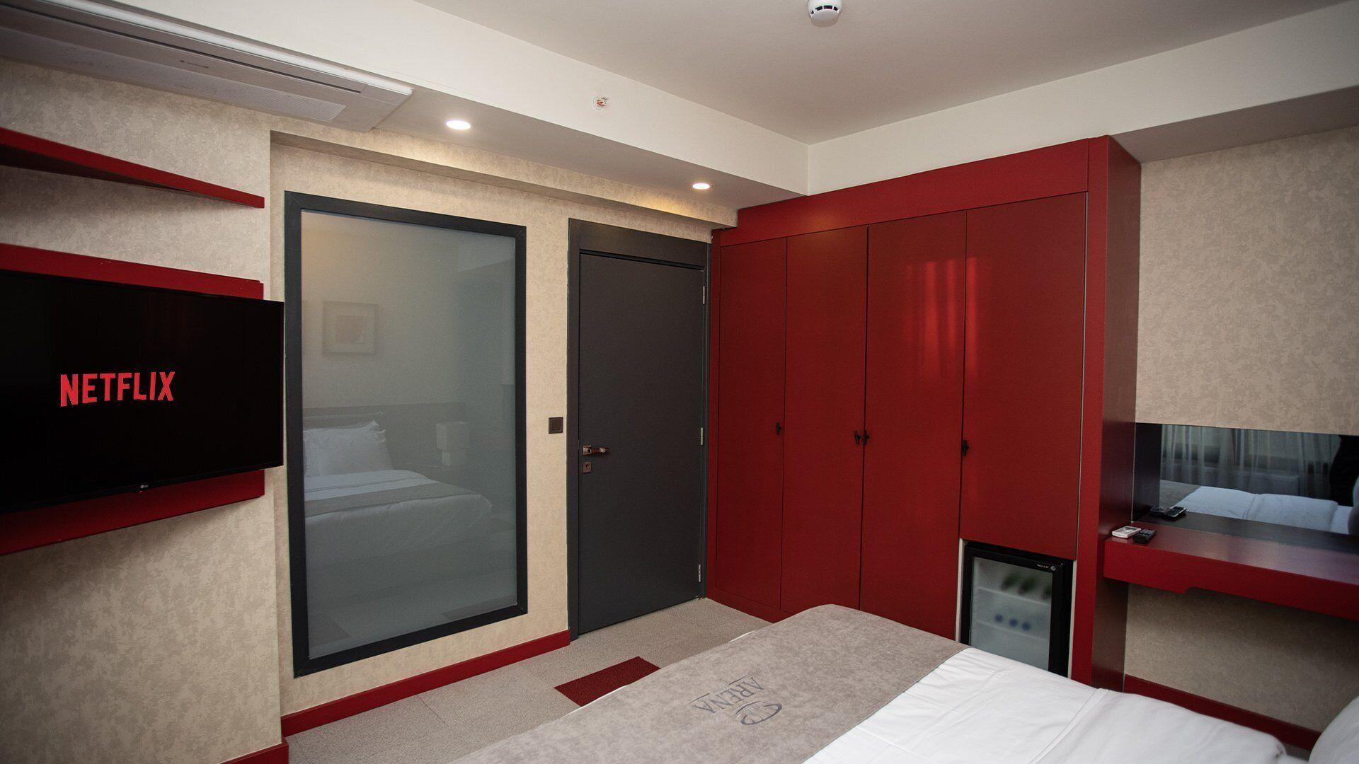 The Arena Hotel 18/25