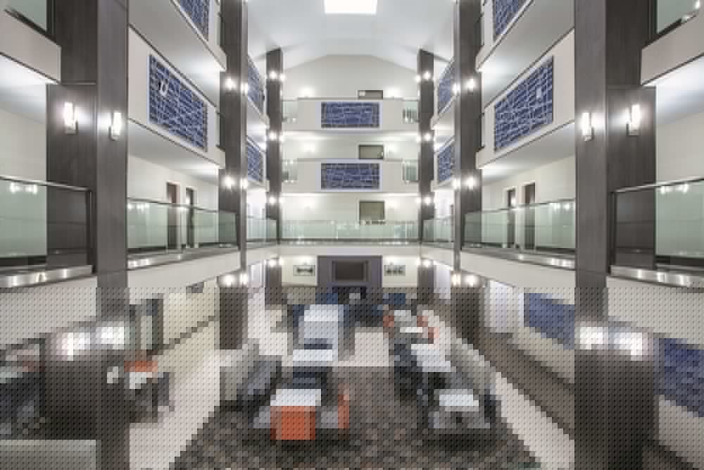 La Quinta Inn & Suites by Wyndham Covington 25/45