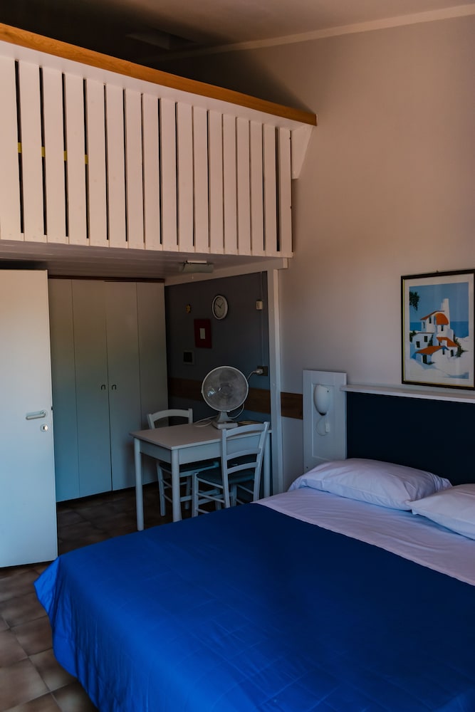 Residence Al Lago 16/50