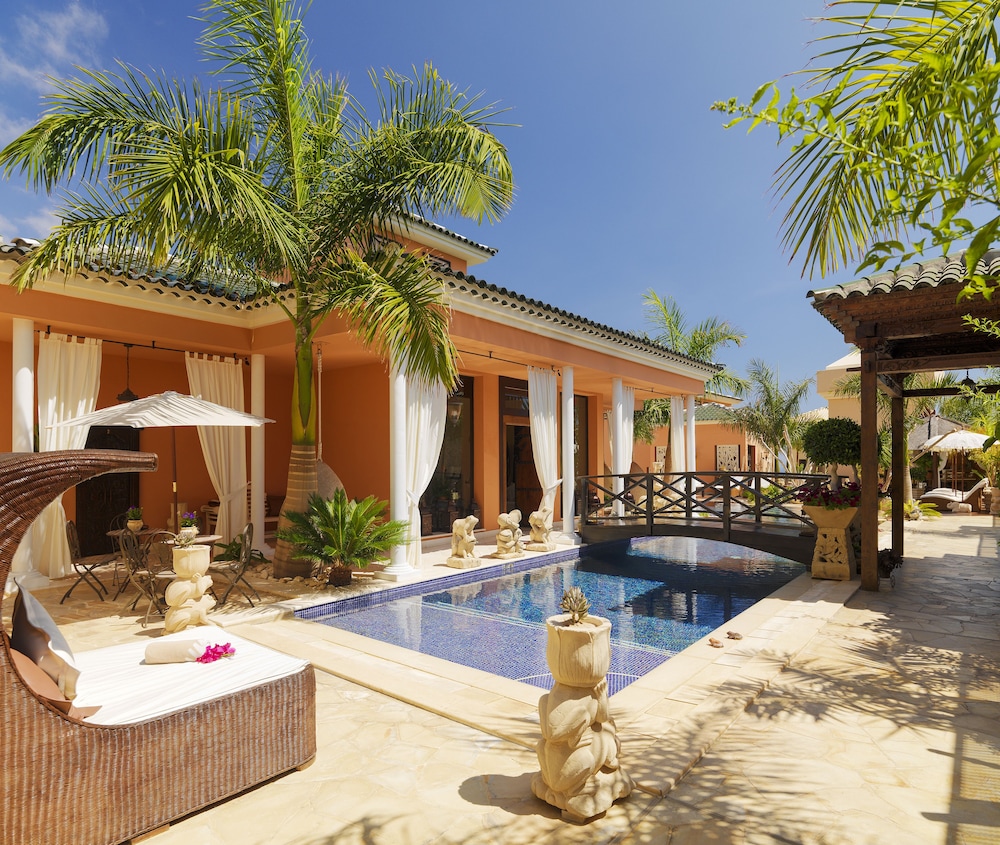 Royal Garden Villas & Spa 2/80