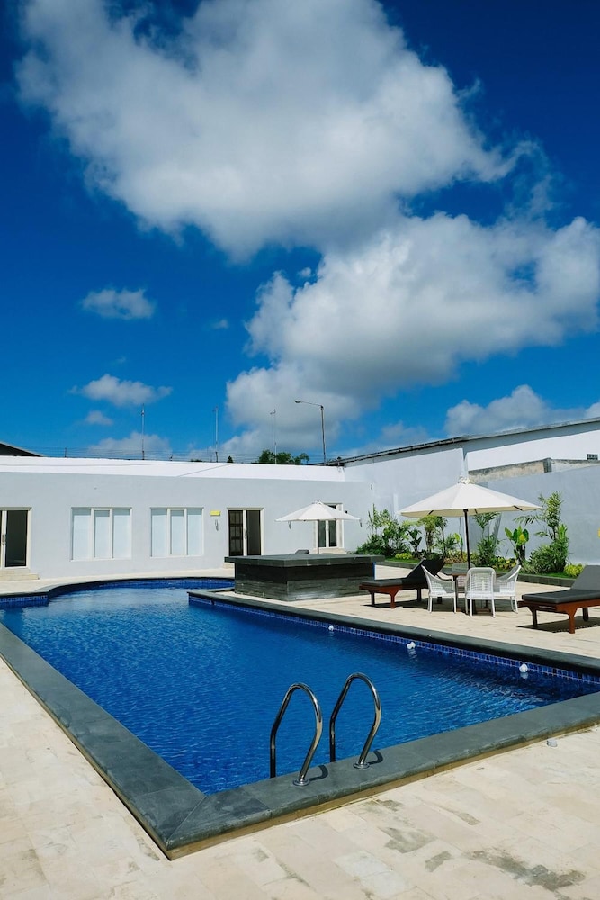 Azana Style Hotel Pamekasan Madura 36/39