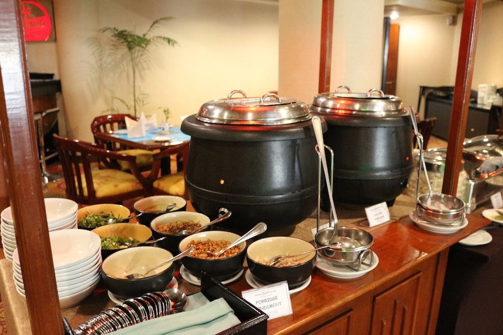 Prime Plaza Hotel Purwakarta 38/56