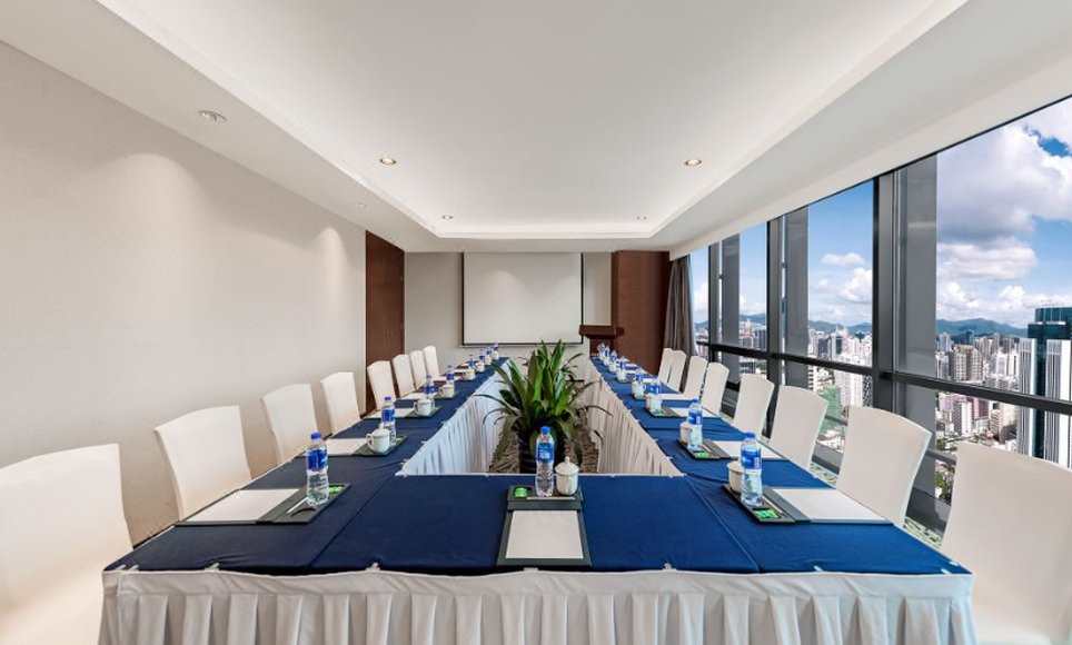 Huaqiang Plaza Hotel 36/42
