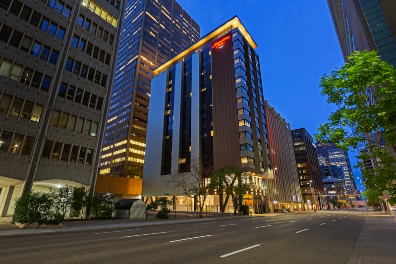 Hampton Inn by Hilton Calgary Downtown 39/41