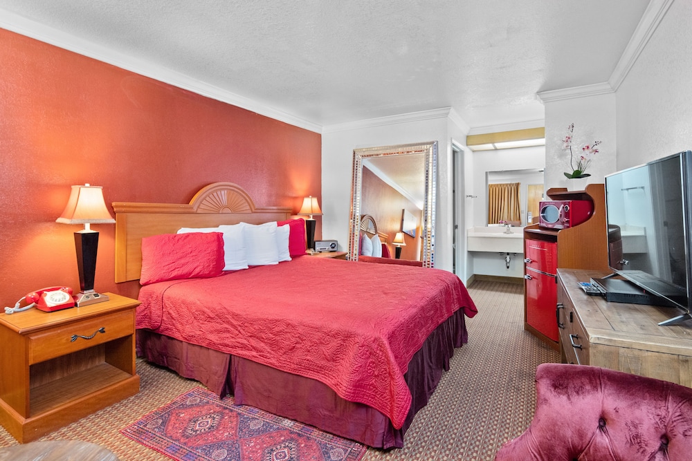 Americana Inn 11/67