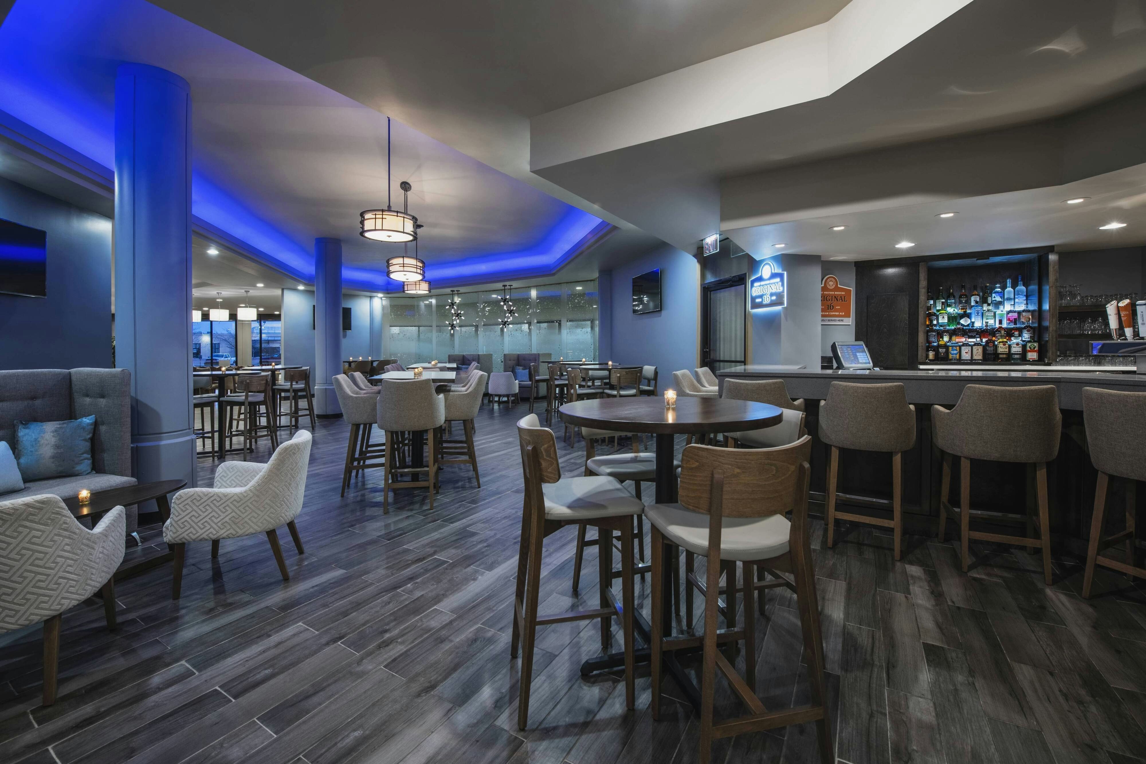 Delta Hotels By Marriott Regina 44/66