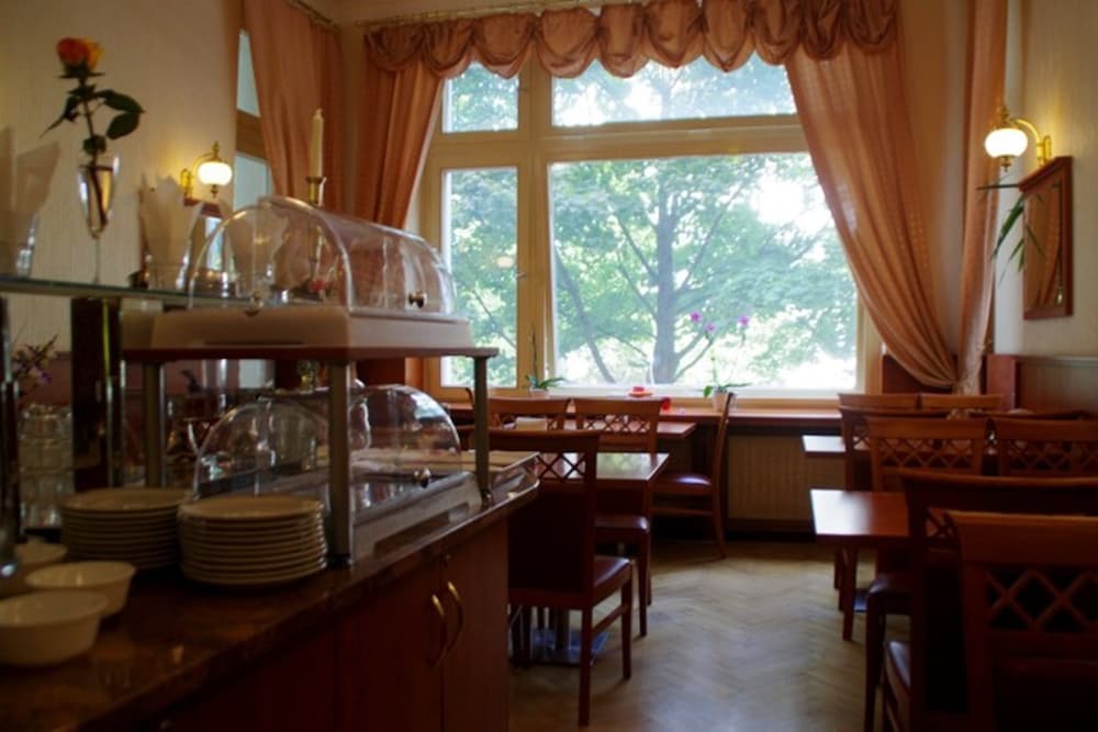 City Hotel Am Kurfuerstendamm 21/33
