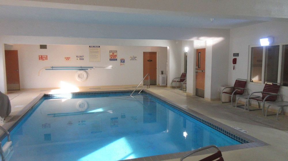 Comfort Inn & Suites Rochester South Mayo Clinic 26/54