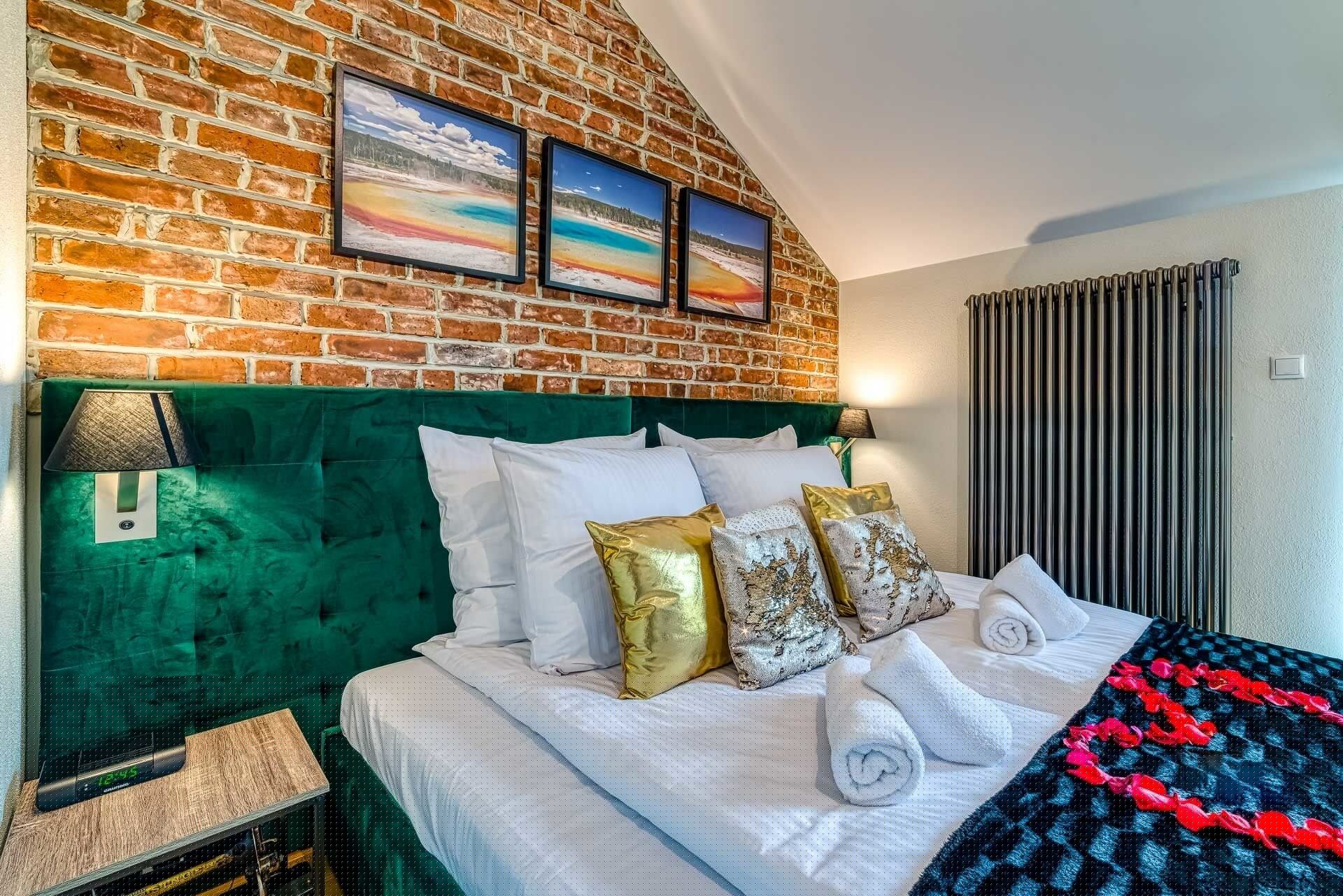Romantic, Top, King Bed