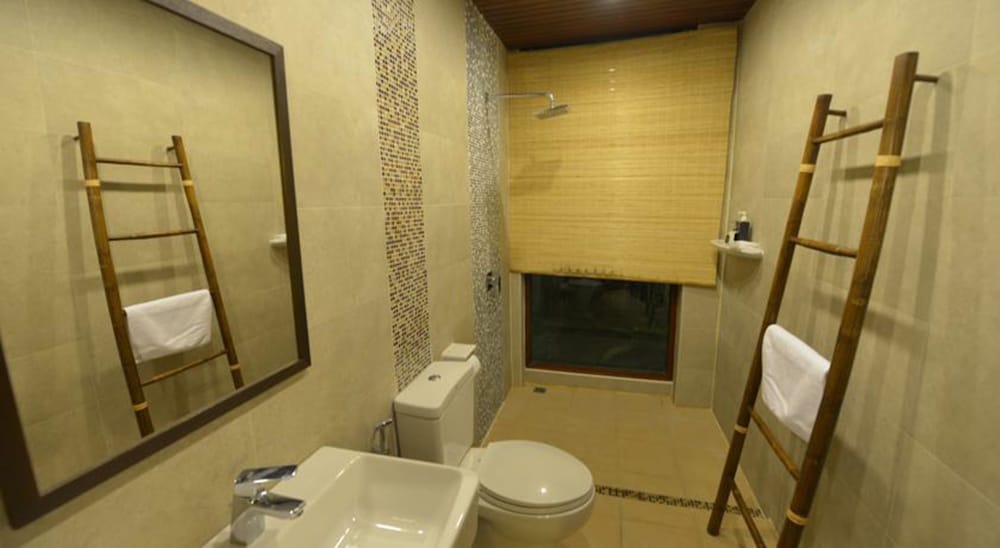 Yi's Garden Villa 37/39