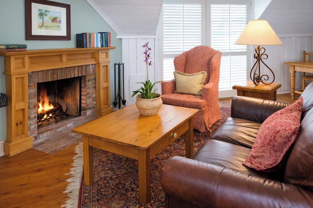 Simpson House Inn 34/50
